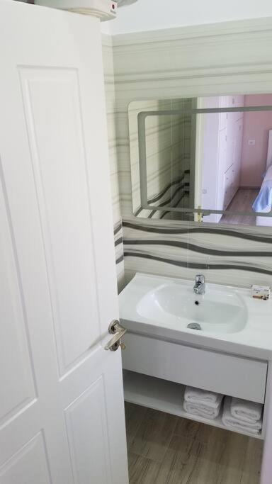Adriatic East View Apartment Δυρράχιο Εξωτερικό φωτογραφία